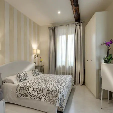 Отель Palagi 3*